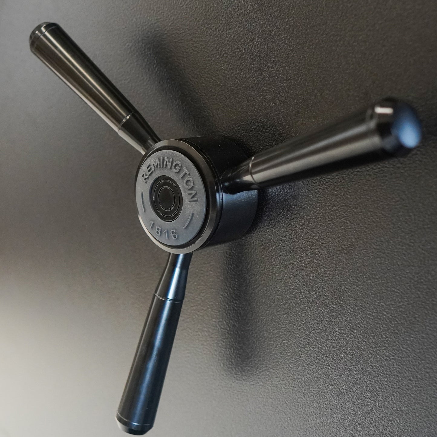 Remington Gun Club SAR5936GC 36-Gun Fire & Water Safe