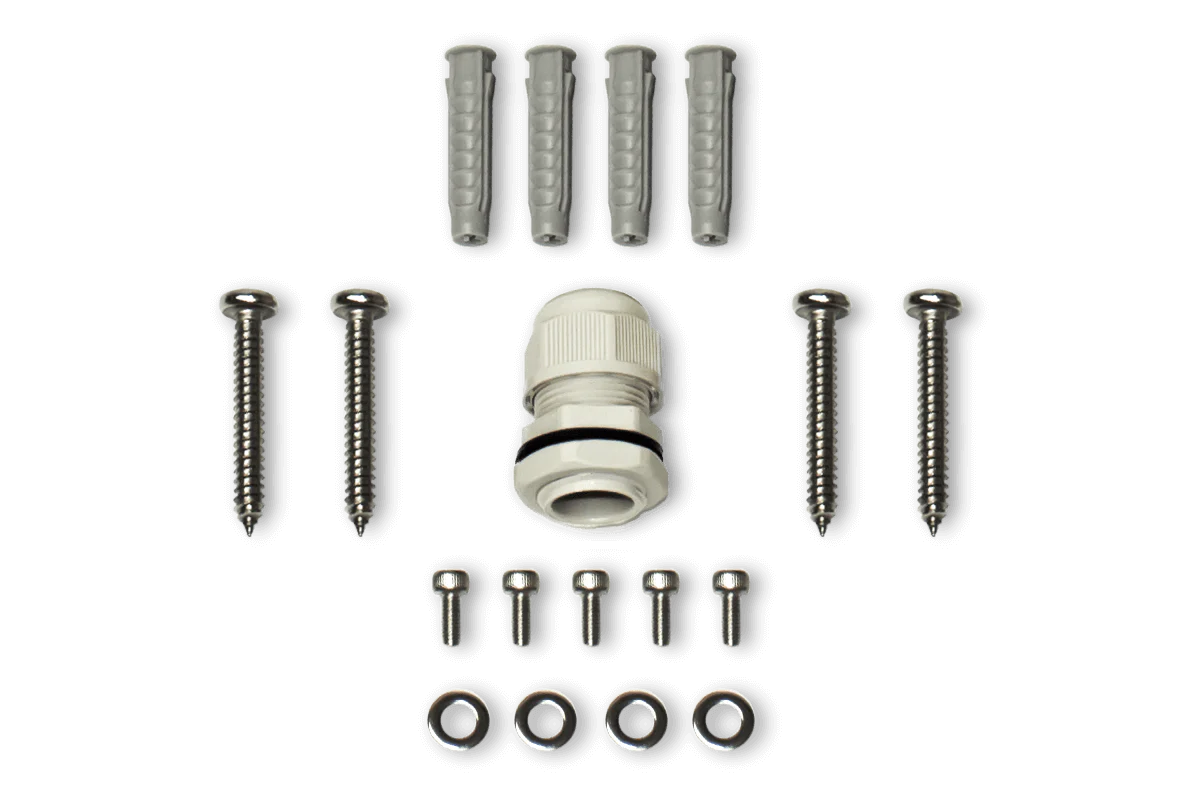 Outdoor Square Junction Box for 3 Screw Base Cameras (Metal)
