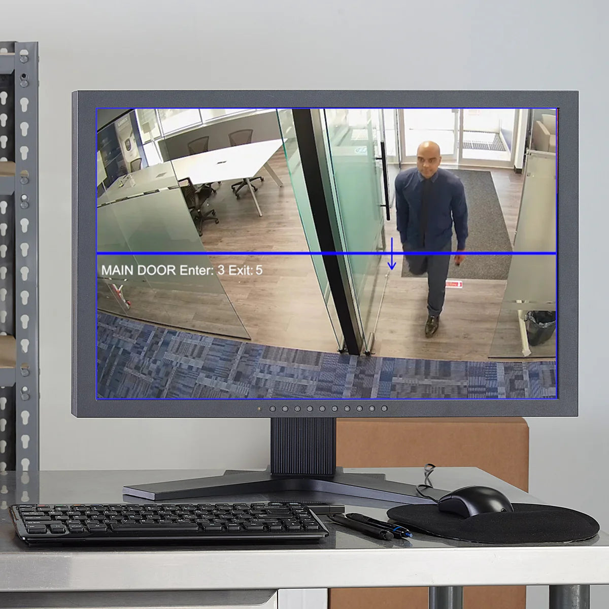 Lorex Pro PTZ Series Lorex Elite Series NVR with P2 (4MP) IP Mini PTZ Cameras - 4K 16-Channel 4TB Wired System