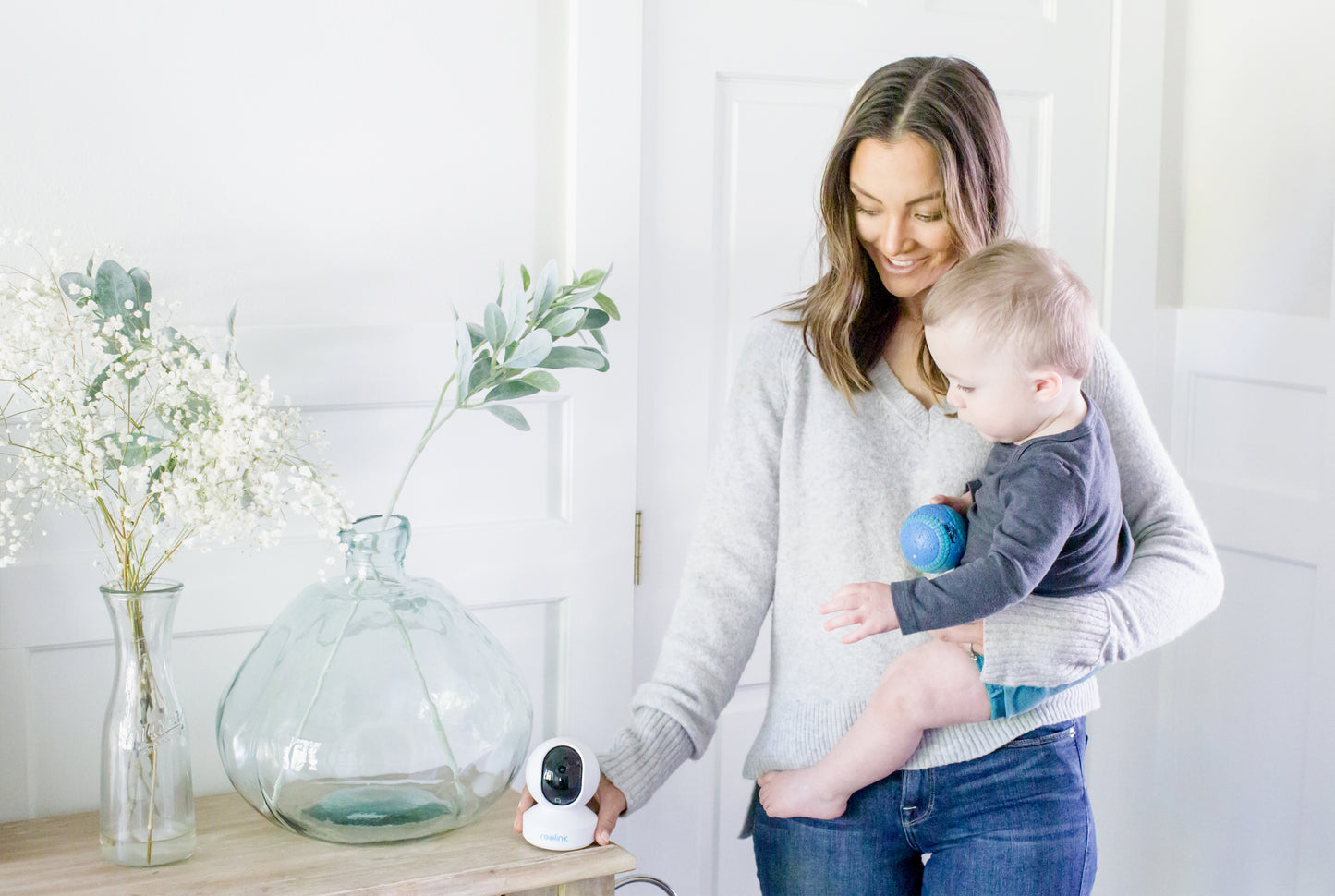 Smart 5MP Wi-Fi PT Indoor Security Camera